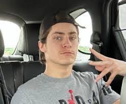 Jesse Rippy's Instagram, Twitter & Facebook