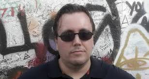 Americana Boom Operator