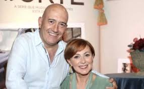 Maria joão abreu era uma mulher orgulhosa das suas raízes e dos pais que lhe deram vida, maria cândida enes gonçalves, que agora sofre com a partida da filha, e joão antónio de almeida de. Jose Raposo Recorda As Palavras De Maria Joao Abreu Na Estreia De Golpe De Sorte