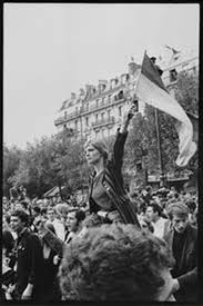 Certains s'en réjouissent en applaudissant la liberté nouvelle. Soixantehuit