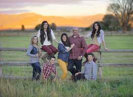 Country Family Family Photography Sunset Western Family Beaver Ut Shalyn Davis Photography Phot Family Photography Big Family Photos Large Family Photos