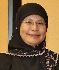 Datuk tengku maimun tuan mat is the 16th chief justice of malaysia, after the retirement of our former chief justice, tan sri richard malanjum. Tengku Maimun Tuan Mat Wikipedia