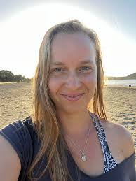 Hello everyone, does anyone have experience with finding a job in their  field during working holiday? To be more specific in the field of chemistry  and biochemistry. Me and my gf are