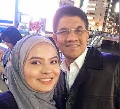 Untuk maklumat lanjut kemewahan datuk seri vida boleh rujuk sini. Tak Berselera Tapi Tetap Jamah Sambal Tumis Telur Syafiqa Melvin Semasa Mstar
