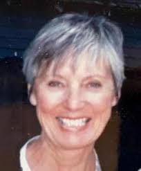 Ellen Roland's Instagram, Twitter & Facebook