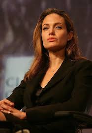 Angelina Jolie Appointed Special Envoy Of Unhcr The Un Refugee Agency Announced Ms Jolie Will Take On An Expanded Role For Unhcr As Specia Rosto Beleza Atriz