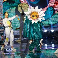 الأدلة التي حاولت الزهرة مرام البلوشي الكشف عنها خلال مشاركتها في #mbcthemaskedsinger #انت_مين »» watch full episodes free. Mbc The Masked Singer Ø§Ù†Øª Ù…ÙŠÙ† Ø´Ùˆ Ù‡Ø§Ù„Ø­Ù„Ø§ ÙŠØ§ Ø²Ù‡Ø±Ø© Mbcthemaskedsinger Ø§Ù†Øª Ù…ÙŠÙ† ØªØ§Ø¨Ø¹ÙˆØ§ Ø§Ù„Ø­Ù„Ù‚Ø© ÙƒØ§Ù…Ù„Ø© Ø¹Ù„Ù‰ Shahidvip Http Onshahid Net 6189htagj Facebook
