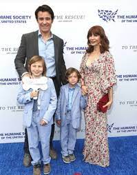 Goran Visnjic And Family Attending The April 21 2018 Humane Society Of The Us To The Rescue In La Goran Visnjic Society Humane Society
