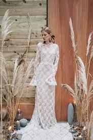 Depending on the region, brides can spend anywhere from $75 to $300 or more to have a wedding dress altered. Wedding Dress Price Guide The Ultimate Breakdown Confetti Ie