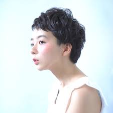 今年こそ挑戦してみておしゃれ度が上がるベリーショートヘア キナリノ