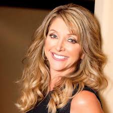 Tracie Martin's Instagram, Twitter & Facebook