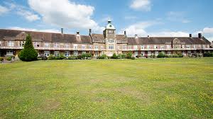 We will meet clients outside to pick up pets and/or deliver food and medications. Mount Vernon Cancer Centre East And North Hertfordshire Nhs Trust