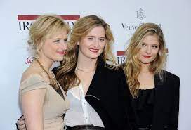 Pictures Photos Of Grace Gummer Celebrity Families Meryl Streep Mamie Gummer