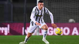 Football player at @juventusfc and @millitakimlar contact: Chance Fur Den Fc Bayern Juventus Ist Bereit Merih Demiral Abzugeben Stern De