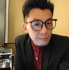 Benedict Chen updated his profile picture.