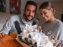 How much of dante poli's work have you seen? Mauricio Isla Define Su Futuro En Casa Junto A Su Esposa Gala Caldirola