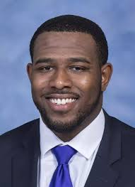 Herd Rides First Half Air Attack to Down Owls