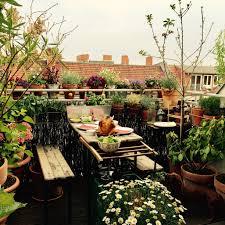 Dinner Auf Dem Balkon Balkon Schoner Wohnen Garten