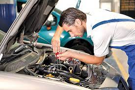 Auto mechanics are responsible for keeping vehicles running and helping people get where they are going safely. What Are The Characteristics Of A Good Auto Repair Mechanic By Sumeet Khanna Medium
