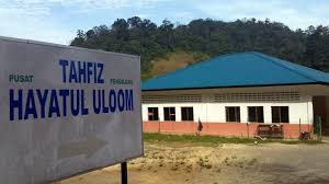 Hulu langat is the fifth largest district in selangor state with an area of 840 square kilometres and a population of 1,141,880 at the 2010 census (provisional result). Tahfiz Hayatul Uloom Kampung Batu 14 Hulu Langat Mapio Net