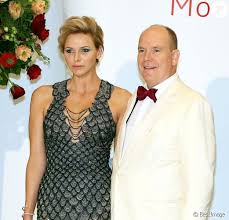 Un contenu vidéo est disponible pour cet article. Charlene De Monaco Eblouissante En Robe Sirene Au Gala De La Croix Rouge Purepeople