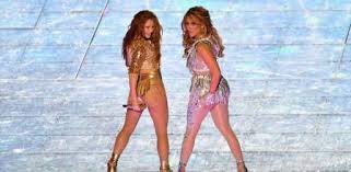 14:31 real reaction recommended for you. El Abrazo Entre Shakira Y Jlo Que No Se Vio En Television