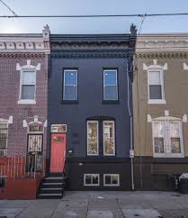 Rowhome Black Facade Coral Door Stucco Townhouse Exterior Brooklyn House House Exterior