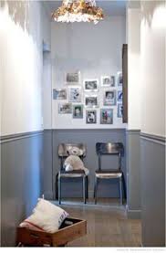Deco Couloir Long Sombre Etroit 12 Idees Pour Lui Donner Du Style Idee Deco Couloir Couloir Long Idees De Decor