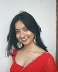 Nandini Singh's Instagram, Twitter & Facebook