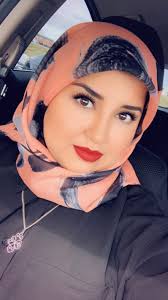 “My heart fall in love with you...” 🥰., ., ., ., .,  #internationalwomensday #happywomensday #muslimgirl #makeup #hijabfashion  #hijabiblogger #hijabstyle , ., ., ., #روززن #حجاب #حجاب_استایل #عشق