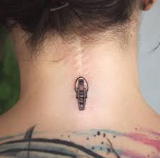 Dagger traditional tattoo on the sternum. 50 Cool Minimal Tattoo Designs For Girls 2021 Minimalist Ideas