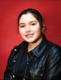 Teen of the Week: Williamstown's McKenzie Barnett holds stage, has passion  for historic dresses