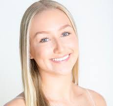 Jade Carr's Instagram, Twitter & Facebook