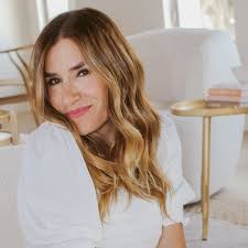 Drybar Founder Alli Webb On the "Messy Truth" About Marriage and  Entrepreneurship