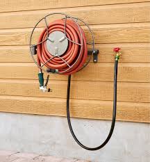 Wall-Mount Swivel Hose Reel - Lee Valley Tools