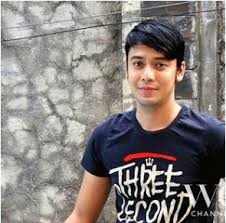 #krisshatta#mrmoney#realityshowsukses menjadi mr.money dalam reality show uang kaget membuat nama kriss hatta melambung. Wajah Mr Money Di Uang Kaget Gtv Wajah Aslinya Membuat Kaum Hawa Terpesona Asik Pedia