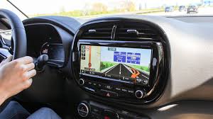 1 apple®, iphone®, siri® are registered trademarks of apple inc. Kia Uvo Connect 10 25 Zoll Infotainmentsystem Im Video Motoreport
