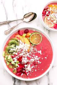 Cosmic Strawberry Ginger Peach Bliss Bowl Rezept Fruhstucksschalen Essen Gesundes Essen