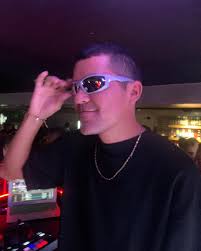 🕶️ . . . . . . . . . . #photooftheday #photo #instagram #night #party  #good #vibes #flow #amazing #dj #life #valencia #venezuela