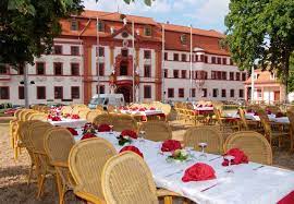 Find anmeldelser fra rejsende og personlige billeder af spisesteder i nærheden af ristorante rossini i erfurt, tyskland. Rossini
