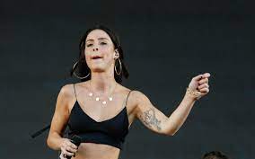 For the album, lena was nominated as the best national video and the best national female artist in 2013. Lena Meyer Landrut Aus Schluss Vorbei Ich Seh Euch Spater