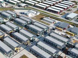 May 12, 2021 · 看到竹篙灣隔離營的那塊磚頭粟米肉餅相片，第一反應是：真的可食用嗎？ 相片瘋傳當天，傳給我的，有來自不同政見的朋友，在此問題上，他們鮮有立場一致：「好恐怖！有無搞錯？！點食呀？」想不到，這塊神奇肉餅，居 æˆå ±sing Pao Daily News