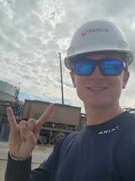 Cedric Buck's Instagram, Twitter & Facebook