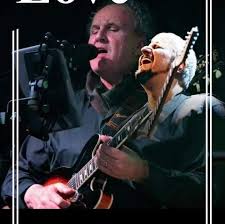 E' stato il mio primo disco live, un doppio album ricco di ricordi e di incontri musicali d'eccezione, io non volevo che quest'album uscisse perché non ero soddisfatto delle registrazioni. Pino Daniele Tributo Home Facebook