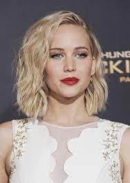 Best Medium Length Hairstyles Medium Hairstyles For Women Jennifer Lawrence Hair Short Hair Styles For Round Faces Hairstyles For Round Faces