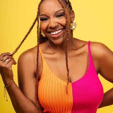 Lisa Stieb's Instagram, Twitter & Facebook