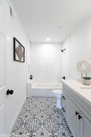 39 French Bathroom Vanity Inspiration Decor Bathroom Design Small Spanish Style Bathrooms Bathroom Styling