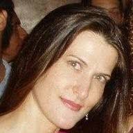 Stephanie Hooks's Instagram, Twitter & Facebook