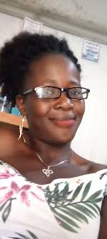 What name do Acholi give to a man who doesn't want to get married?