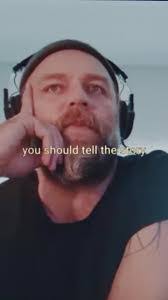 Joel Houston's Instagram, Twitter & Facebook